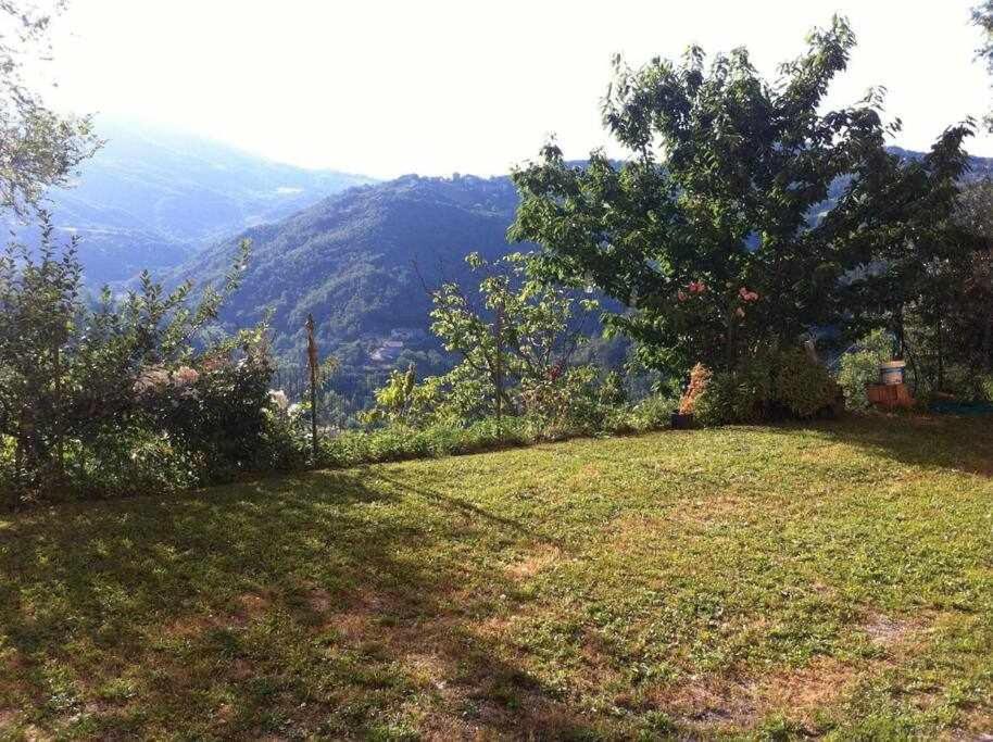 Ospitaci Appartamenti Di Campagna Le Rancole Valtopina Exterior photo
